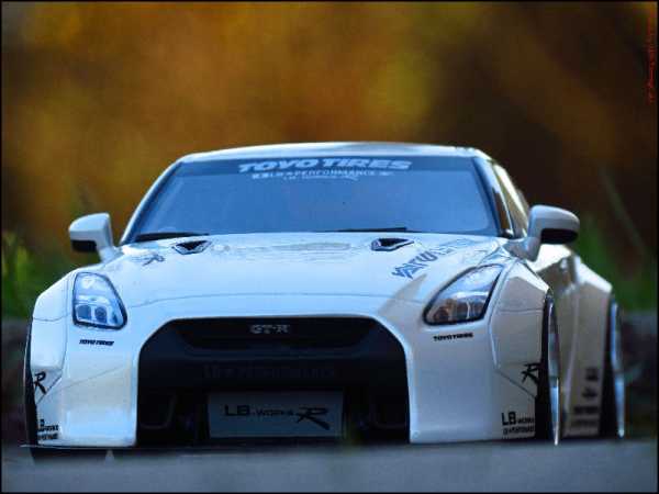 1:18 NISSAN LB GT-R R35 BREITBAU "LIBERTY WALK" LIMITED