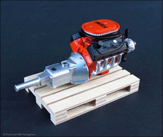 1:18 GMP Motorblock "Hemi 426 Mopar Engine"