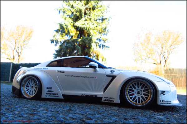 1:18 NISSAN LB GT-R R35 BREITBAU "LIBERTY WALK" LIMITED