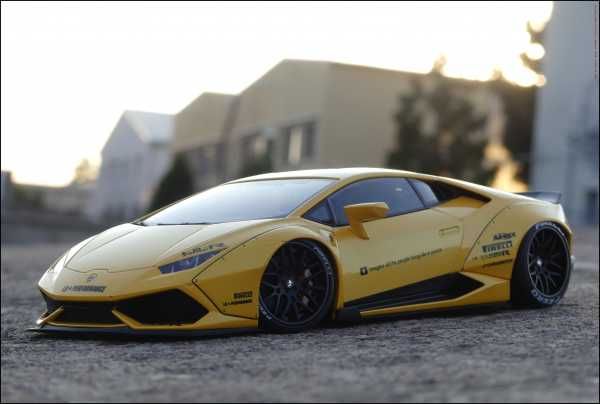 1:18 Lamborghini Huracan LP610-4 Liberty Walk Breitbau [ YELLOW-EDITION ]