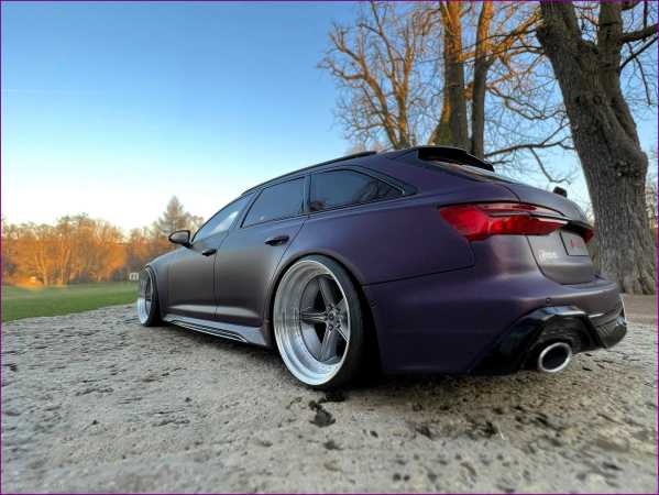 1:18 Audi RS6 Avant C8 Bj.2020 Malin-Purple Violett Matt Edition