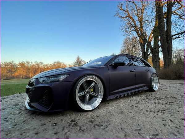 1:18 Audi RS6 Avant C8 Bj.2020 Malin-Purple Violett Matt Edition