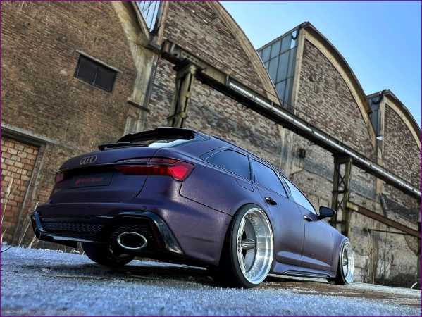 1:18 Audi RS6 Avant C8 Bj.2020 Malin-Purple Violett Matt Edition