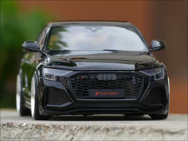 1:18 Audi RSQ8 Black Magic inkl. MB Alufelgen - no opening Car