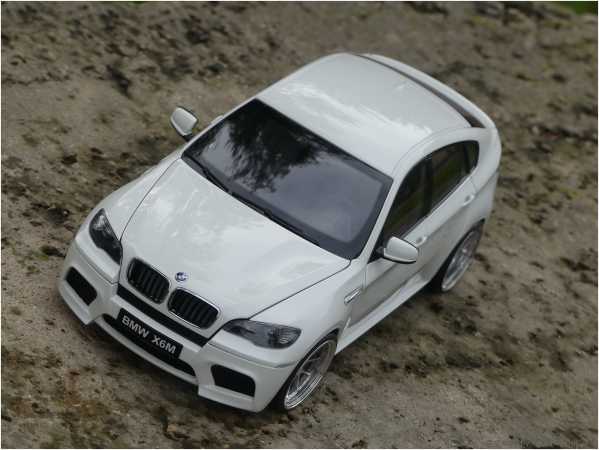 1:18 BMW X6M E71M 2009 alpinweiß - Voll Aluminium Felgen = inkl. OVP