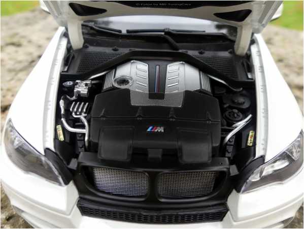 1:18 BMW X6M E71M 2009 alpinweiß - Voll Aluminium Felgen = inkl. OVP