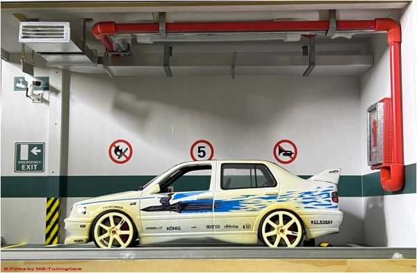 1:18 Diecast Car Model Parkplatz Massivholz Garage LED M Schaukasten Vitrine [Handgefertigt]
