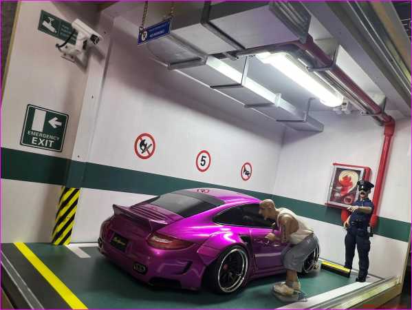 1:18 Diecast Car Model Parkplatz Massivholz Garage LED M Schaukasten Vitrine [Handgefertigt]
