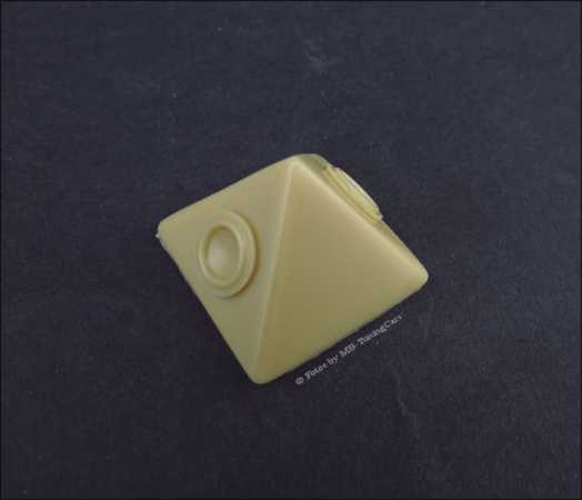 1:18 Car Hifi Pyhramide