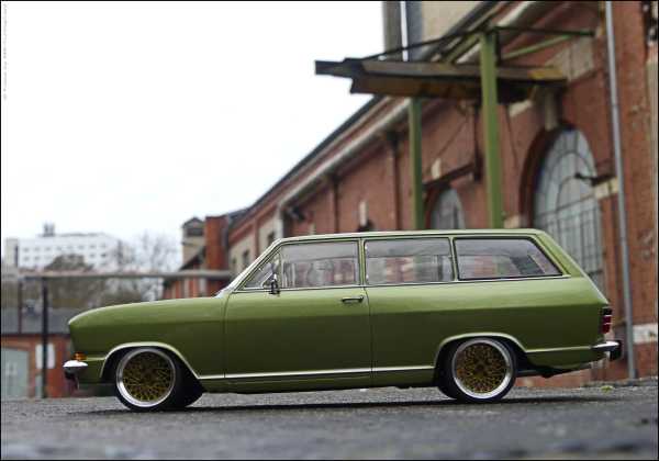1:18 Opel Kadett B Caravan 1972 Lemon Green Metallic inkl- OVP