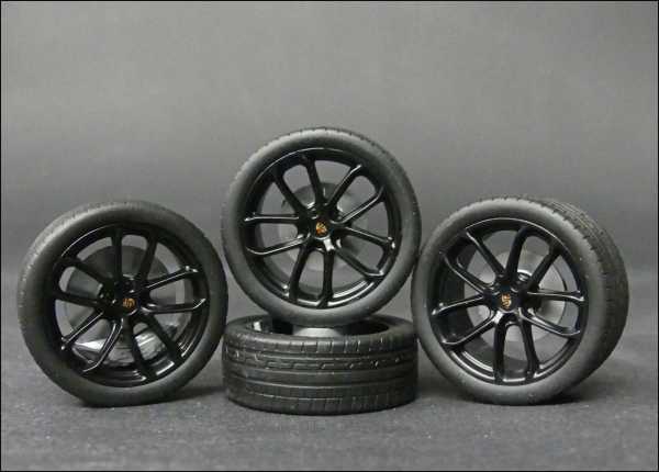 1:18 Porsche Cayenne Coupé S Sports Package Felgensatz