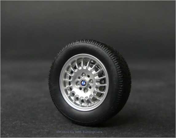1:18 BMW E30 325i Cabrio Felgensatz