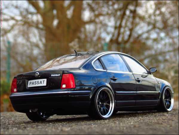 1:18 VW Passat 3B 20V Limousine + BBS-Alufelgen = PREMIUM-MODEL CAR - EXTREM RAR -