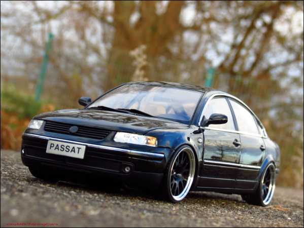 1:18 VW Passat 3B 20V Limousine + BBS-Alufelgen = PREMIUM-MODEL CAR - EXTREM RAR -