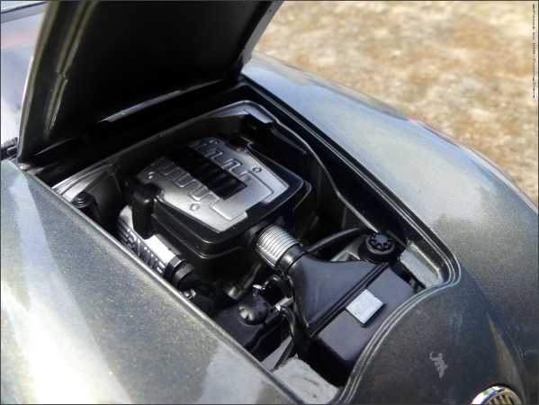 1:18 Wiesmann GT MF4 Coupe (2008) | graumetallic