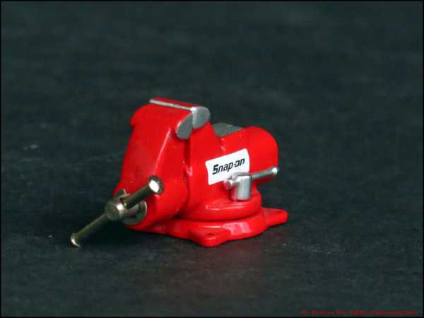 1:18 Schraubstock - Exklusiv - Diorama -