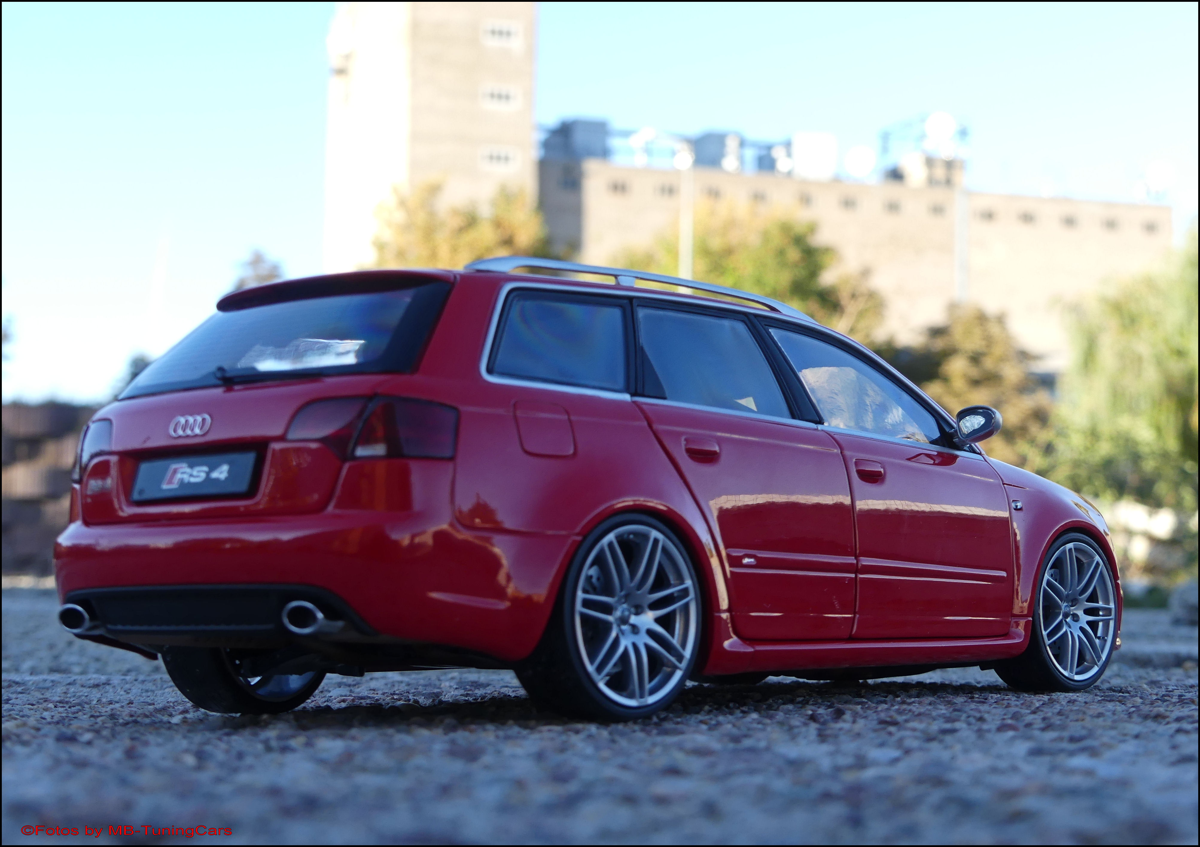 MB-TuningCars - 1:18 Audi A4 RS4 B7 Avant Quattro RED EDITION = FAHRBARES  MODELL = RAR