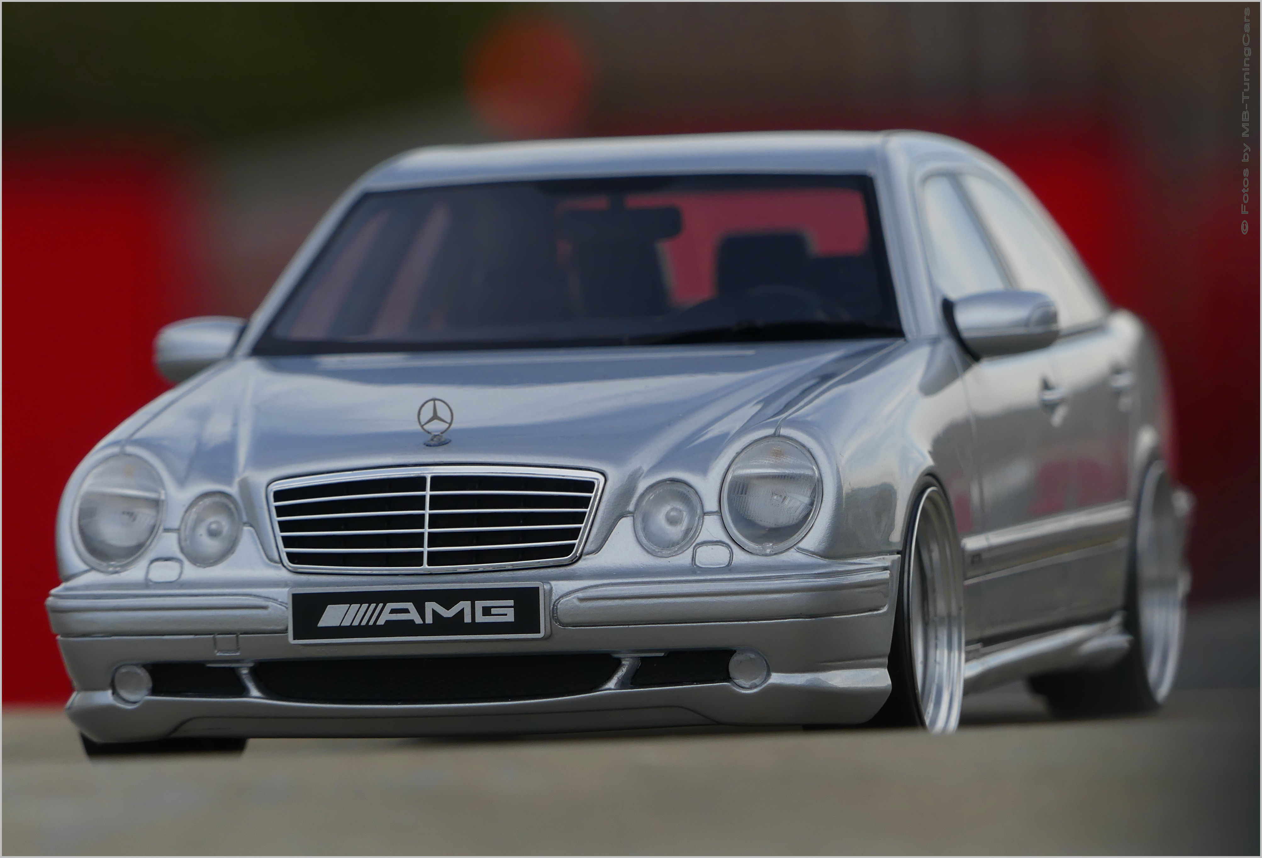 MB-TuningCars - 1:18 Mercedes E55 AMG W210 1999 mit 3tlg.AMG Alufelgen ...