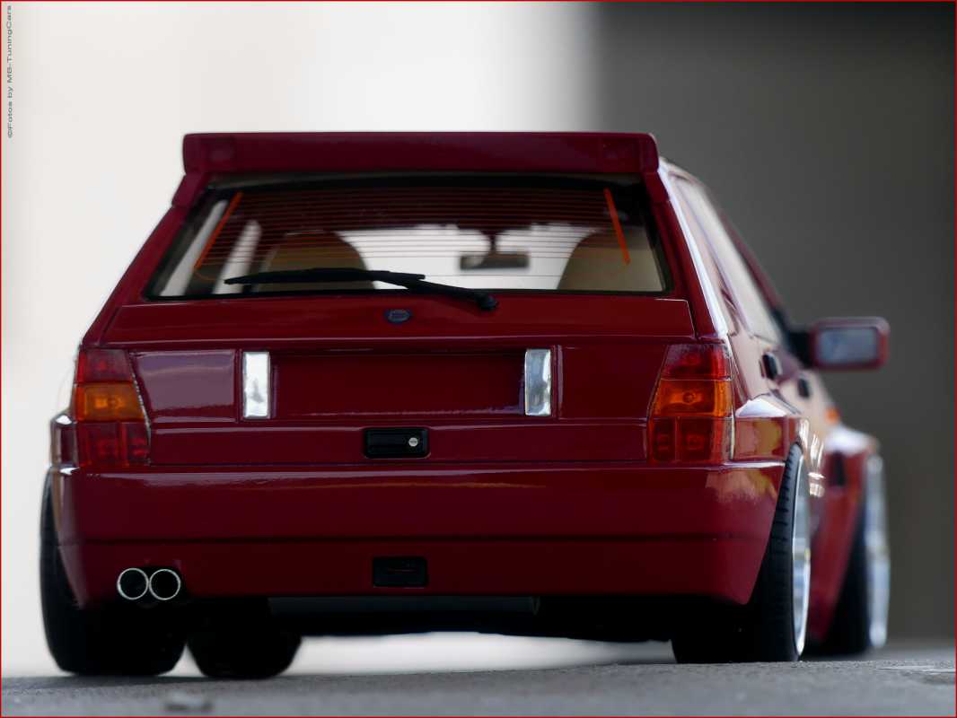 1:18 LANCIA DELTA Integrale 16V EVO 2 4x4 / Mod.94 Red Edition / Breitbau