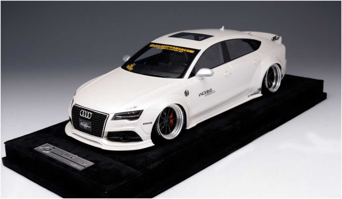 1:18 Audi A7 Liberty Walk LB Performance - AB Modelle -  Glanz Weiß auf Alcantara Vitrine