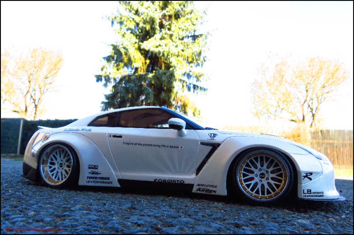 1:18 NISSAN LB GT-R R35 BREITBAU "LIBERTY WALK" LIMITED