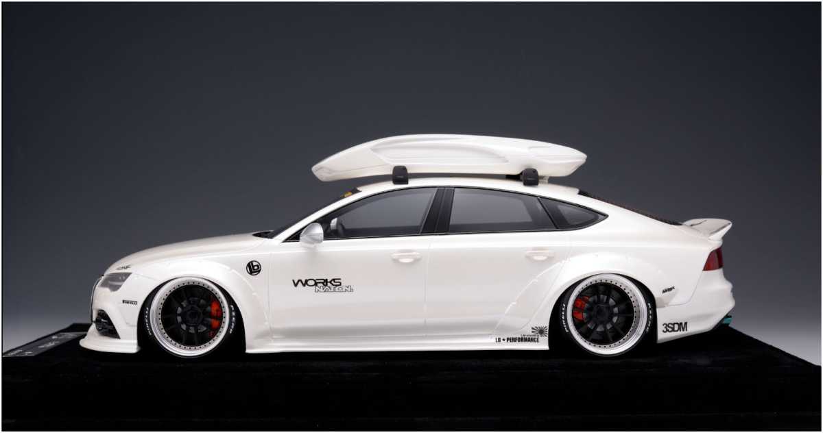 1:18 Audi A7 Liberty Walk LB Performance - AB Modelle -  Glanz Weiß auf Alcantara Vitrine