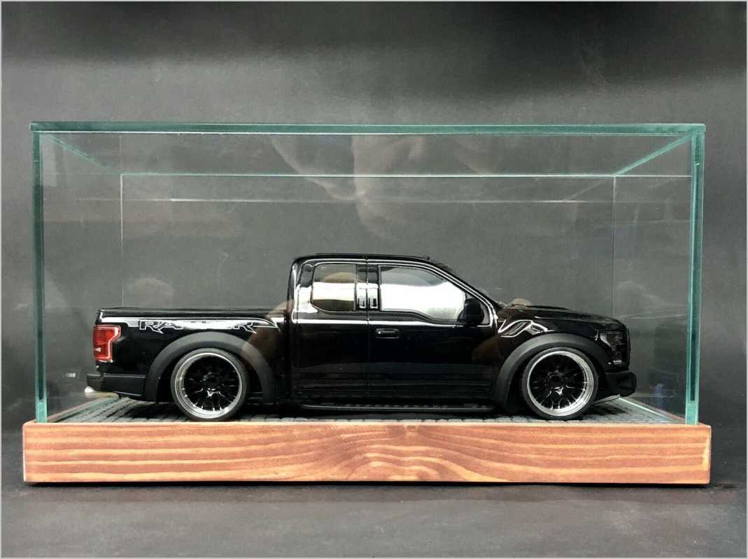 1:18 Tuning Glas-Pflasterstein Optik Edition Edel Glas Holz Vitrine [STAUBDICHT]