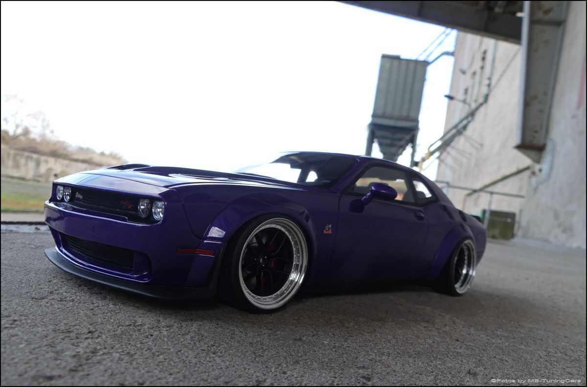 Dodge Challenger R/T Scat Paket Widebody-Plum Crazy