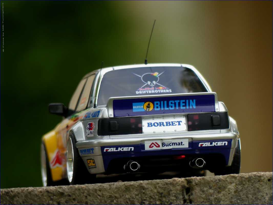1:18 BMW E30 M3 RedBull Racing Edition mit BBS RS Umbau in OVP