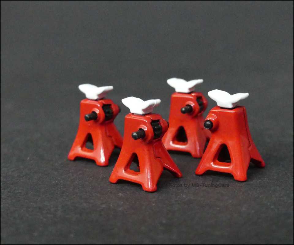 1:18 Unterstellböcke verstellbar
