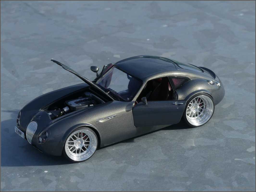1:18 Wiesmann GT MF4 Coupe (2008) | graumetallic