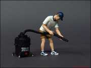 1:18 Autostaubsauger Boy Figur